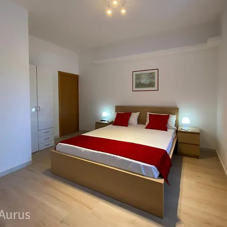 Aurus *